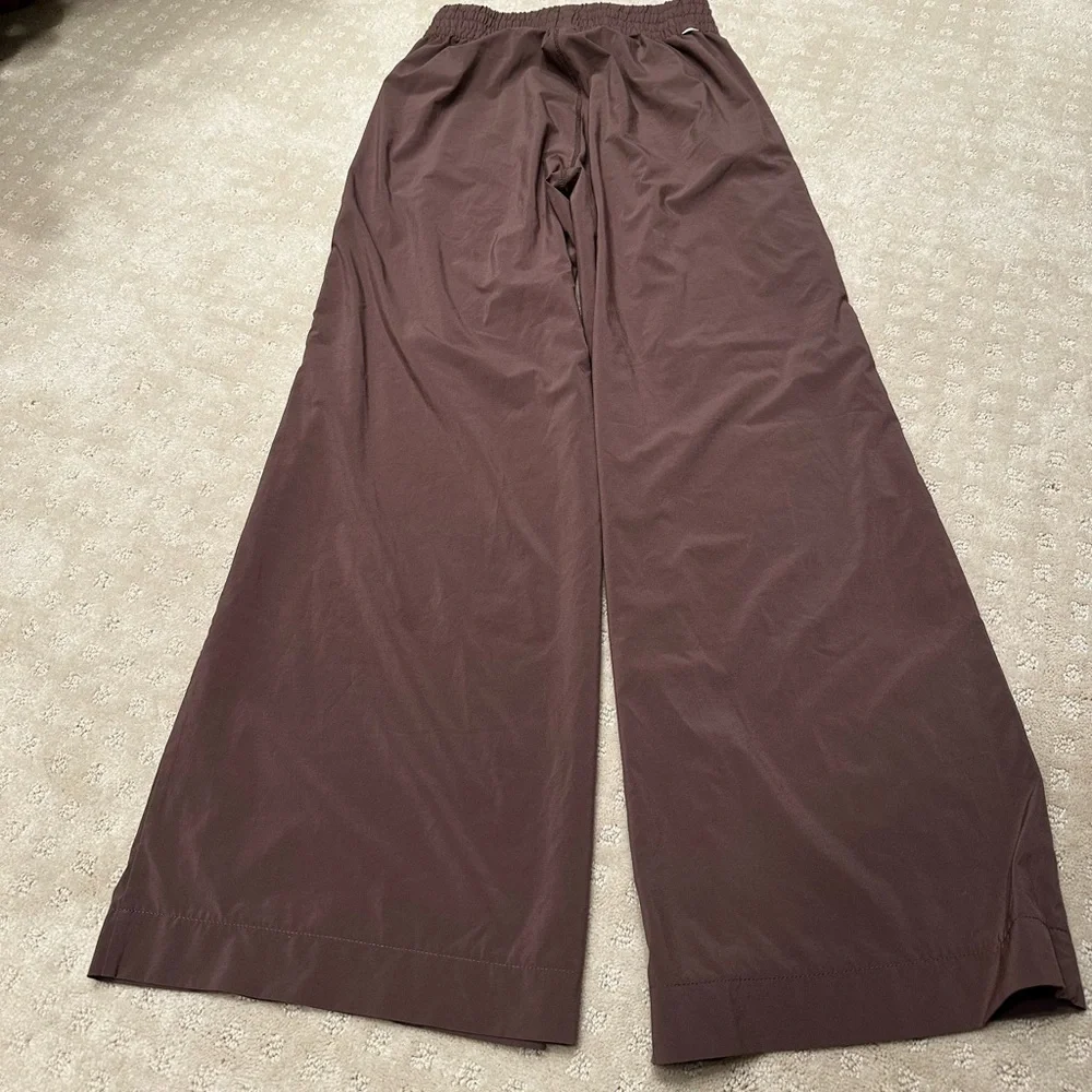 Vuori Villa Wideleg Pant - Regular Length - Picture 7 of 8